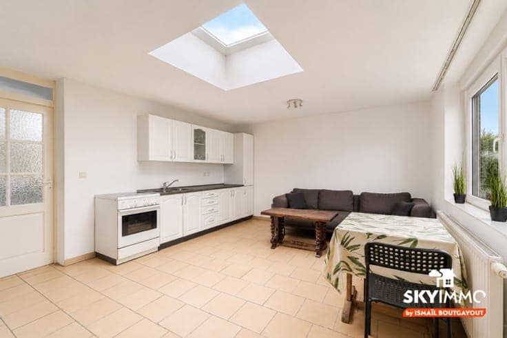 SUPERBE MAISON LUMINEUSE ET SPACIEUSE AVEC TERRASSE +GARAGE