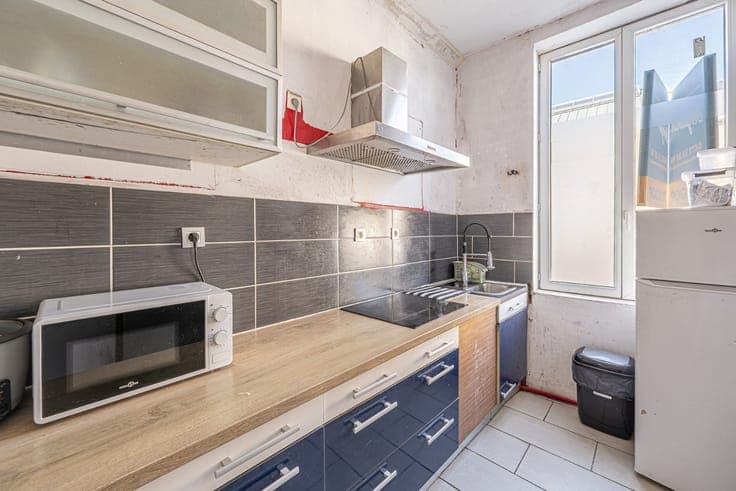 Bright house with 4 bedrooms and sunny garden in Menen