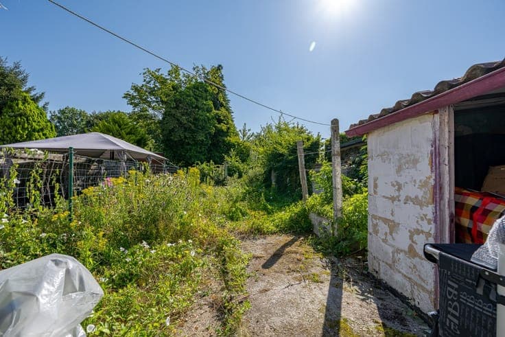 Bright house with 4 bedrooms and sunny garden in Menen