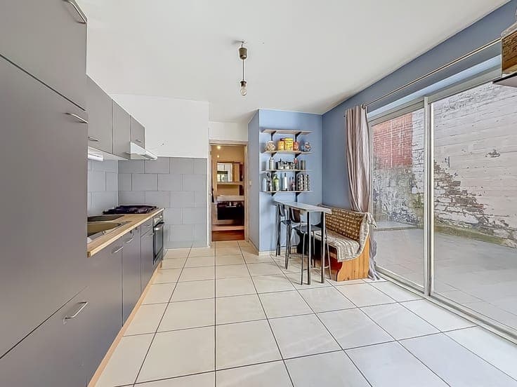 JOLIE MAISON 2F AVEC SPACIEUX JARDIN
