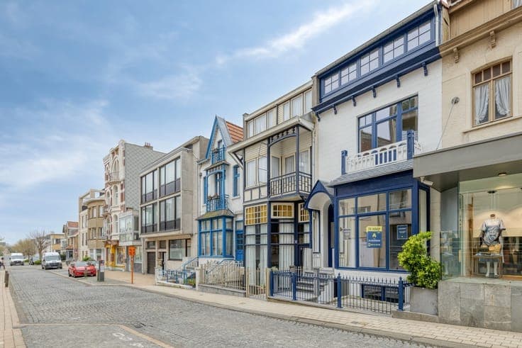 Volledig gerenoveerde woning met 4 slaapkamers, in het ce...