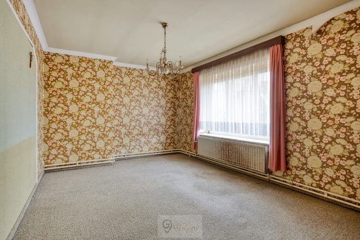 Ruime karaktervolle woning met garage en tal van mogelijk...
