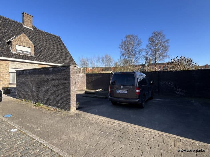 Centraal gelegen staanplaats in Rumbeke (Roeselare)