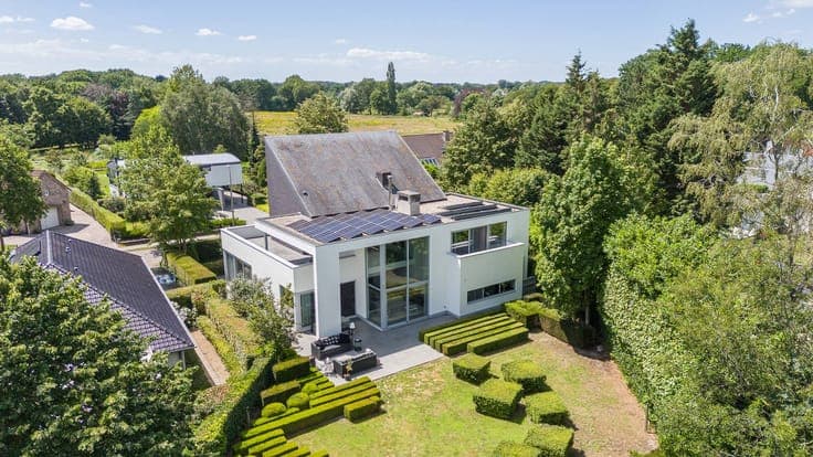 Energy efficient, ultra-modern villa in Essen