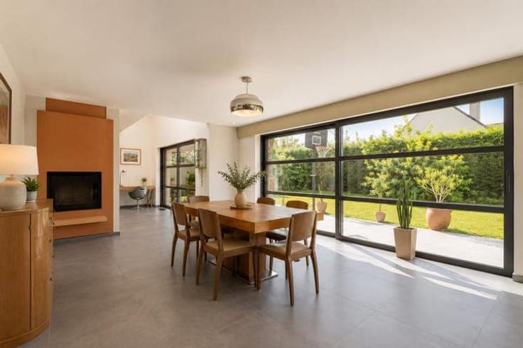 Exceptional villa built in 2017 at the entrance to Bois Fich