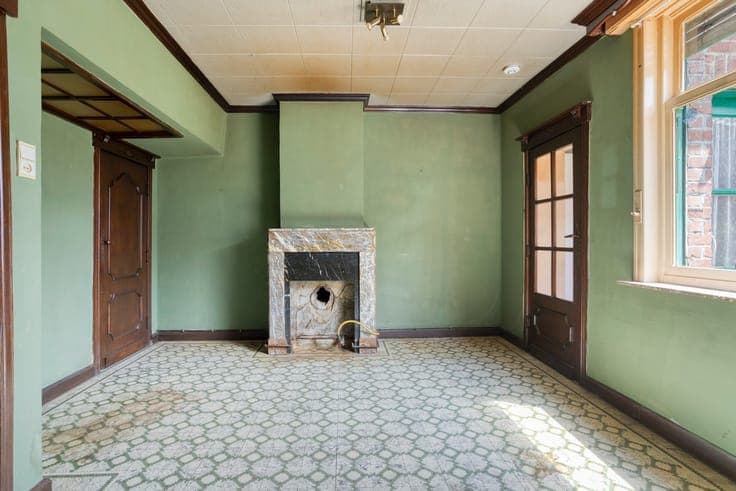 Te renoveren woning met tuin