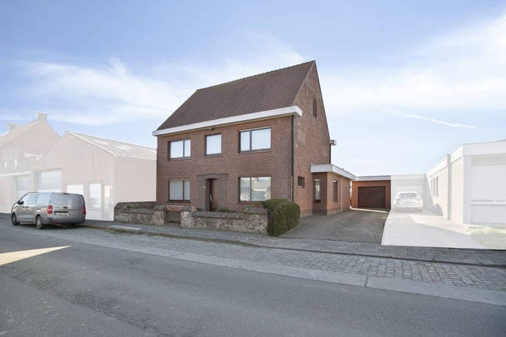 Spacious family home with stunning views