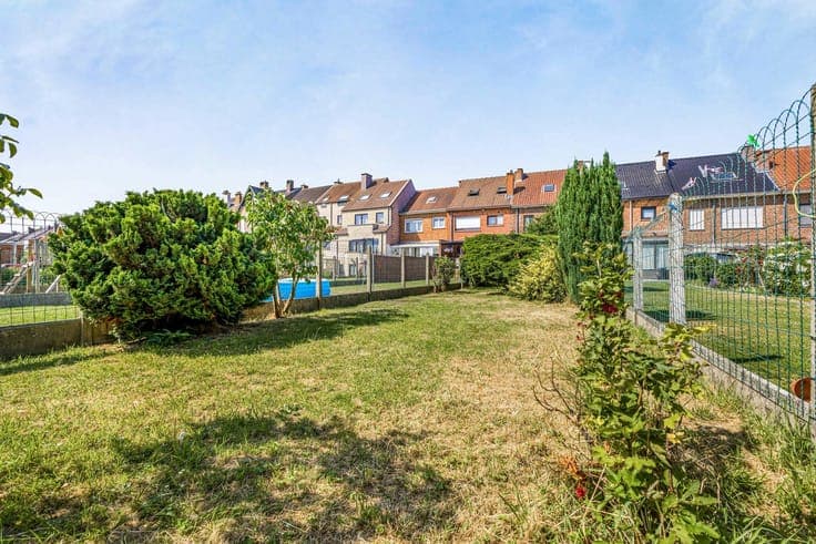 House in Sint-Pieters-Leeuw