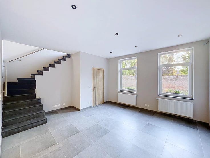 Sale - House Hannut - 380,000 €