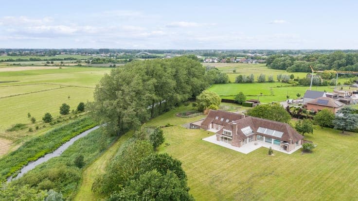 Volop privacy en ruimte in deze landelijke villa, incl de...