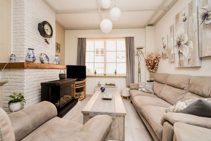3-Bedroom House with Sunny Terrace in Mechelen