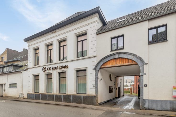 Exclusief luxe pand te koop in het hart van Lebbeke!