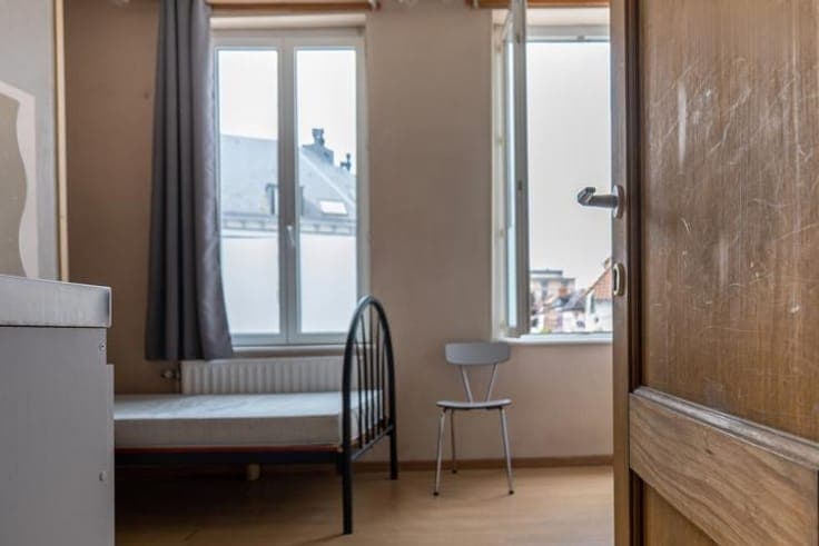 Investment property 6 student units Mons