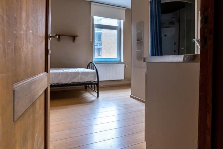 Investment property 6 student units Mons