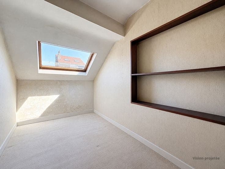 Property with 2 officially recognised units