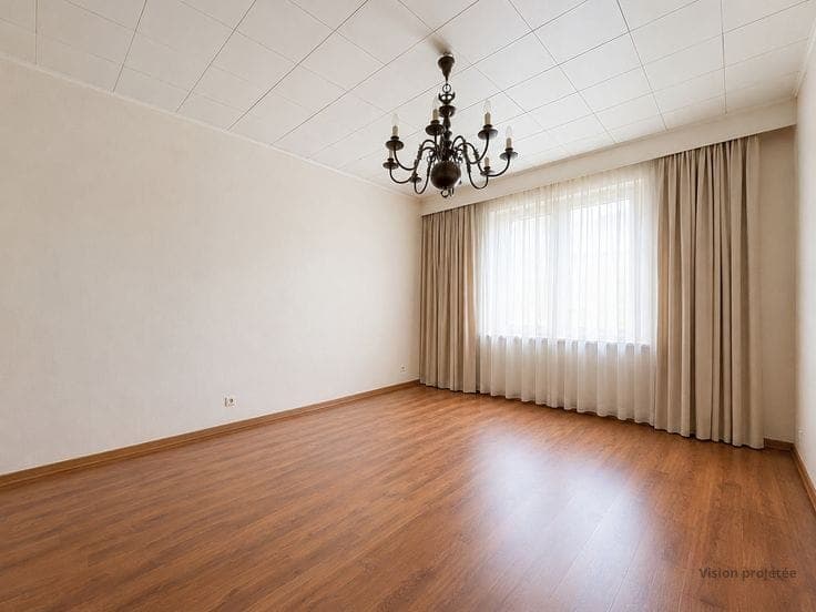 Property with 2 officially recognised units