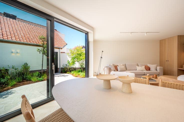 Pretty newly built townhouse in charming Old Town Knokke