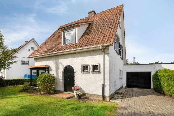 Detached house in a quiet prime location