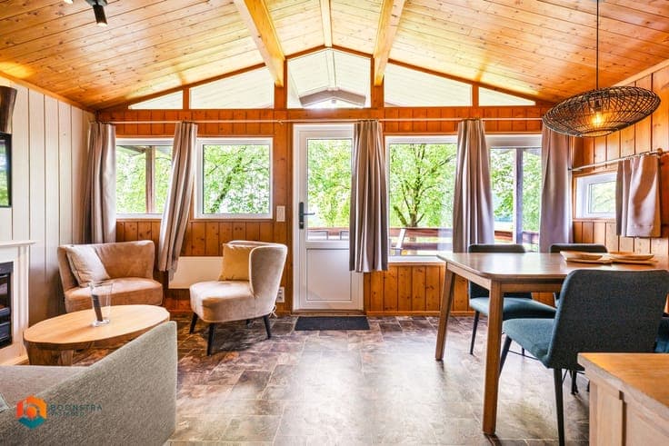 Chalet met 2 slpkrs te Hastière