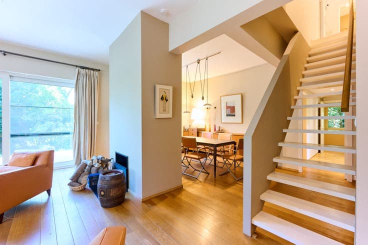 Villa with a second adjoining lot near the Observatory