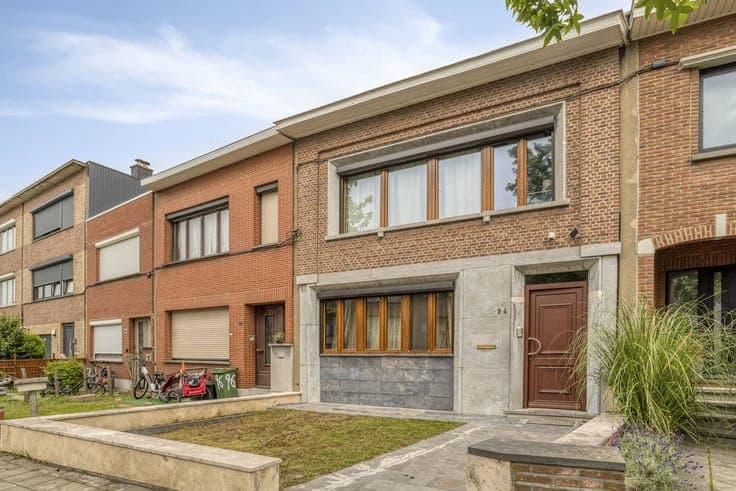 Spacious house for sale in the center of Wilrijk