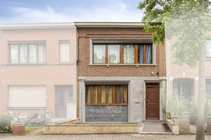 Spacious house for sale in the center of Wilrijk
