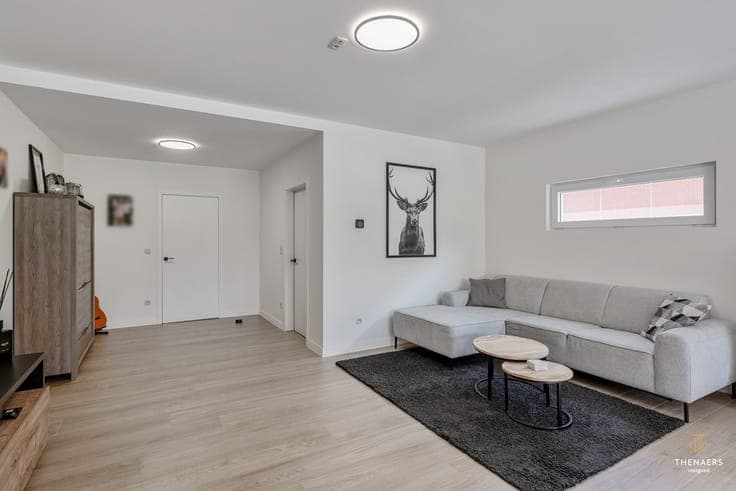 Instapklare woning met 4 slaapkamers op een rustige liggi...
