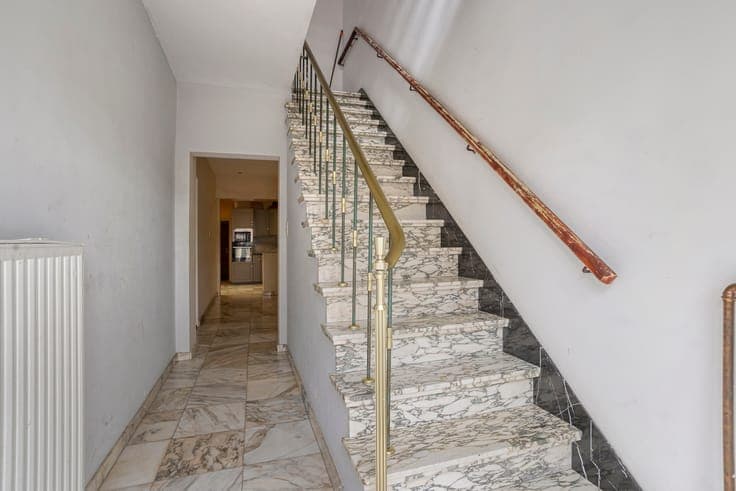 Spacious 4-bedroom home with renovation potential