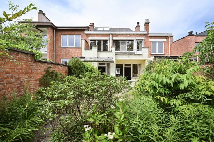 Nieuw Kwartier: a modernist bel-etage by Georges Sterckx