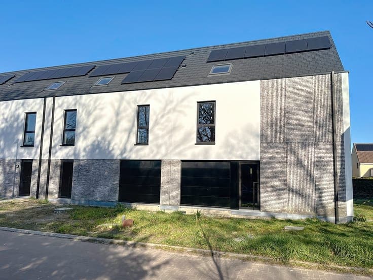 Energiezuinige halfopen woning met 3 tot 5 slpks