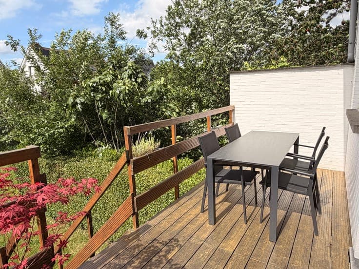 Family home with 4 bdrm & garden in Mortsel
