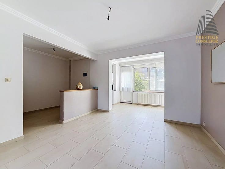 CHARMING HOUSE BEL-Etage 3 BEDROOMS WITH GARDEN + GARAGE!