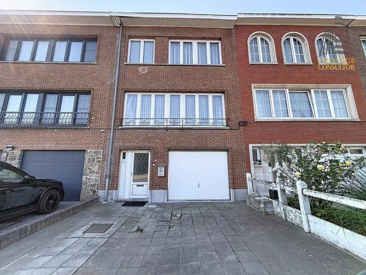 CHARMING HOUSE BEL-Etage 3 BEDROOMS WITH GARDEN + GARAGE!