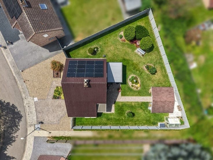 WONEN IN ALLE RUST IN EEN VERZORGDE OPEN BEBOUWING MET TU...