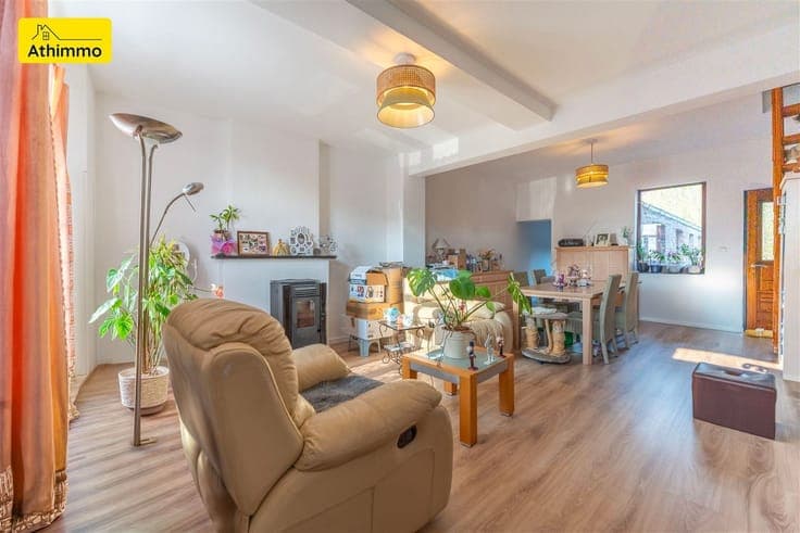 Ideal Investisseur ! Maison 2F, 2 chambres - faire offre apd