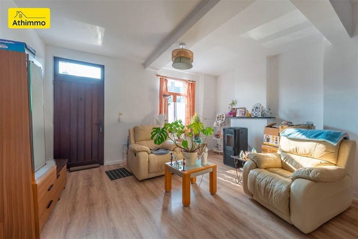 Ideal Investisseur ! Maison 2F, 2 chambres - faire offre apd