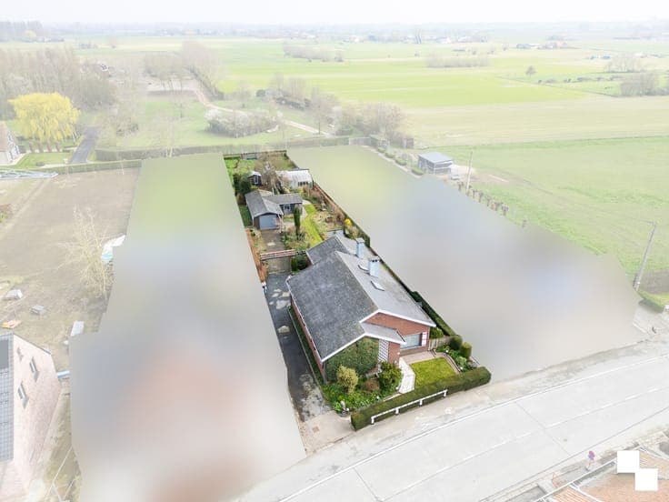 Gelijkvloers wonen: bungalow op 1.220 m² te Hooglede