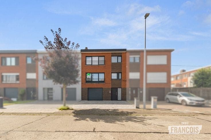Renovated house with 3 bedrooms for sale in Oostkamp