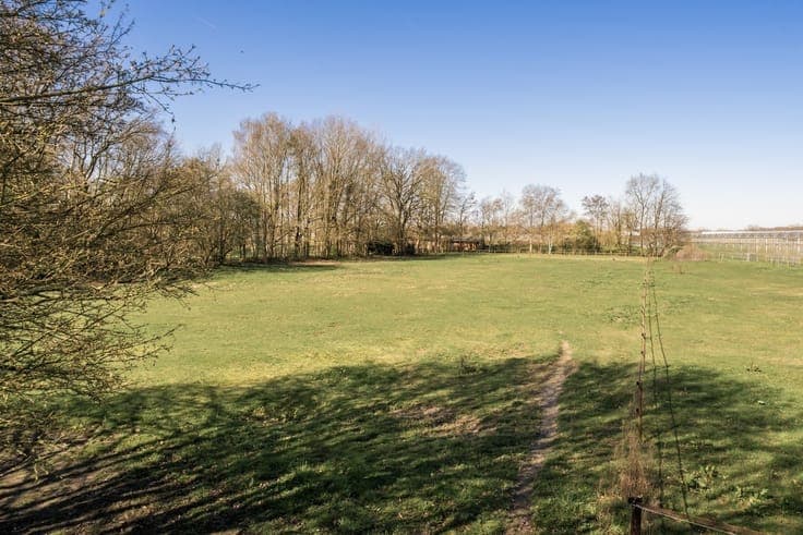 Exclusive villa with equestrian facilities