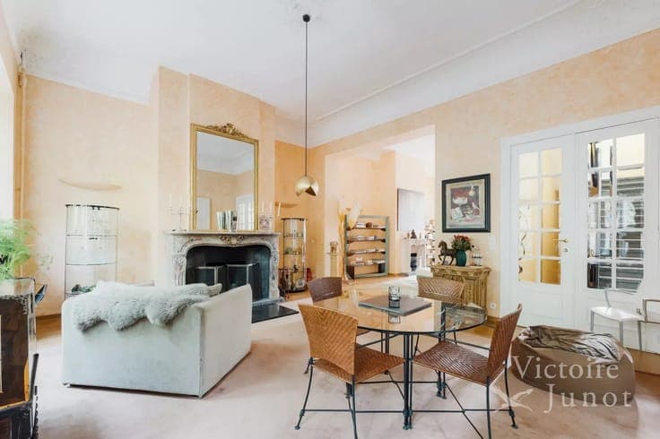 Molière, magnificent private mansion with large south garden