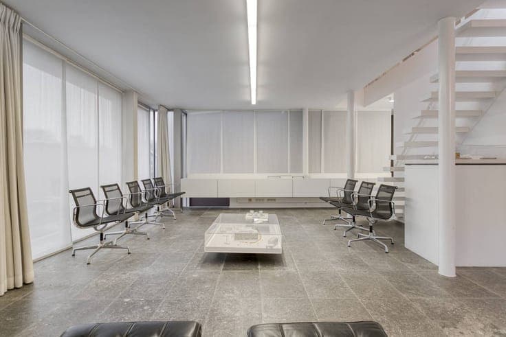 Office with home for sale in Sint-Michiels (380 m²)