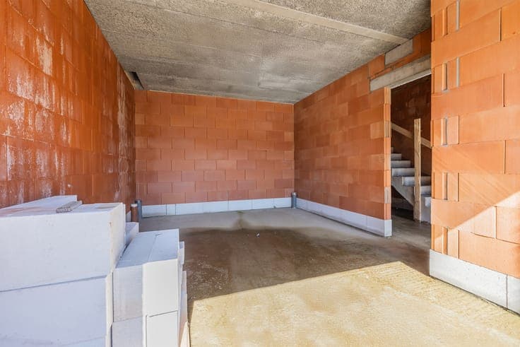 Contemporary house to customize – closed structural work