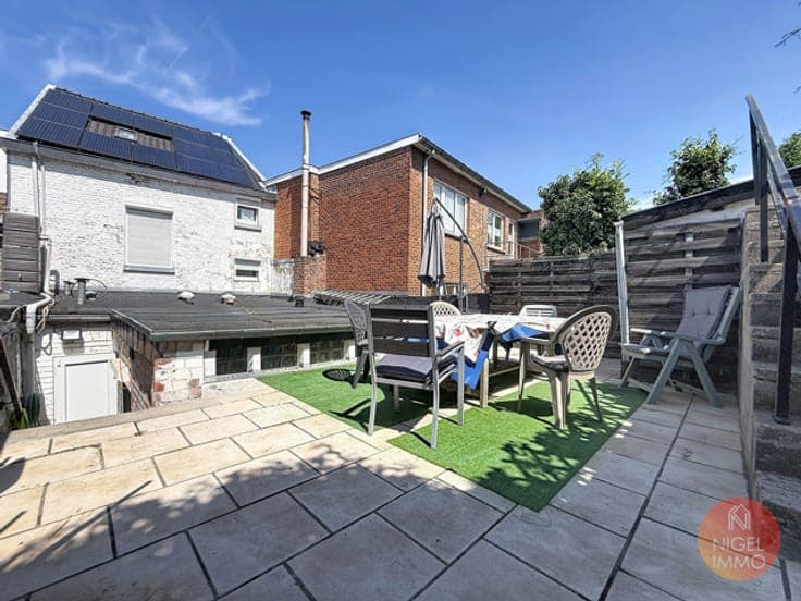 🏡 Pépite à Visé : 4 chambres + 4 garages en plein centre !