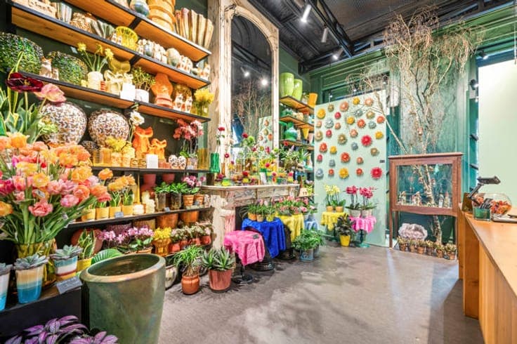 ANTWERP – Versatile investment property
