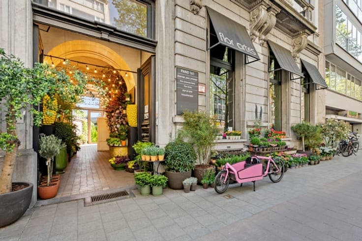 ANTWERP – Versatile investment property