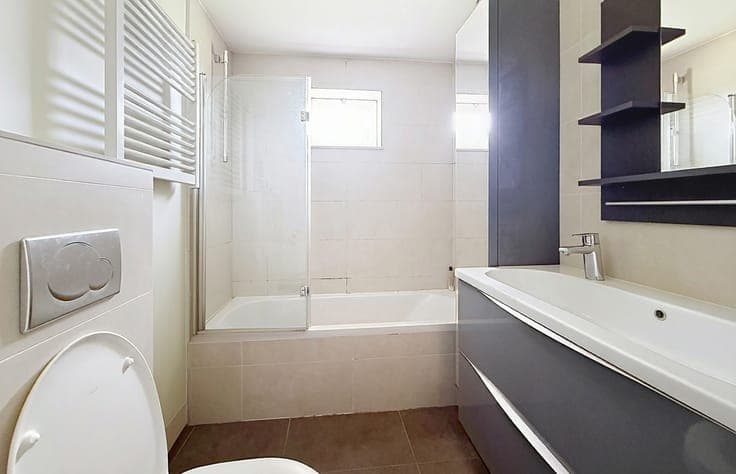 EXCEPTIONAL LOCATION: 4-bedroom house