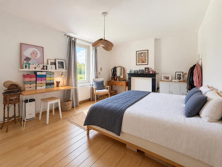 EXCEPTIONAL LOCATION: 4-bedroom house