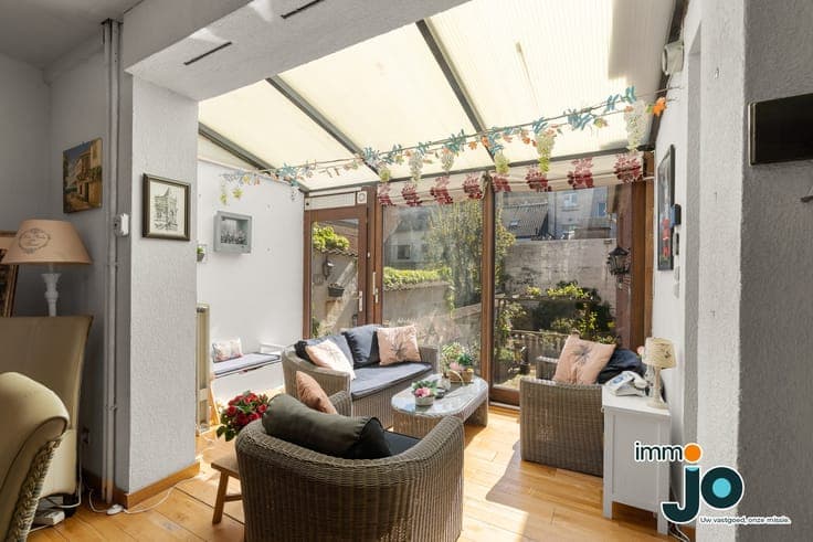 Characterful 6-Bedroom Home with Garden and Two Bathrooms...