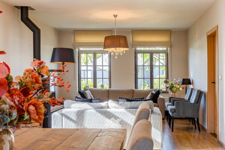 Energiezuinige gezinswoning met zwembad en vijf slaapkamers