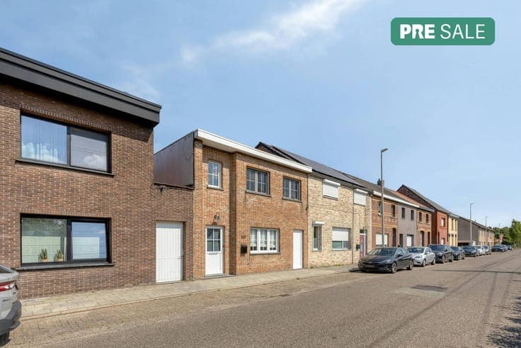 Renovated house for sale in the center of Essen